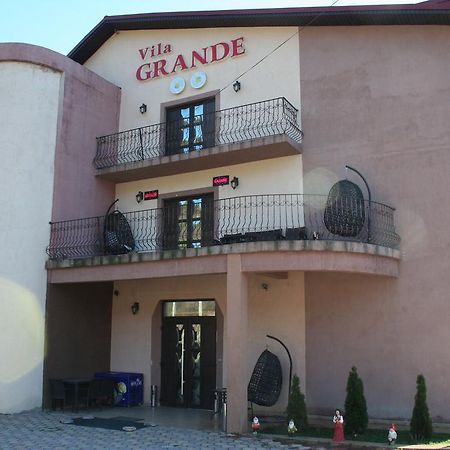 Pensiunea Grande Lepsa Lepşa Exterior foto