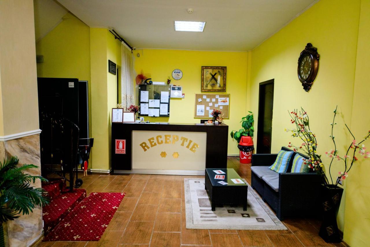 Pensiunea Grande Lepsa Lepşa Exterior foto